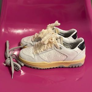 P448 Sneakers Size 37